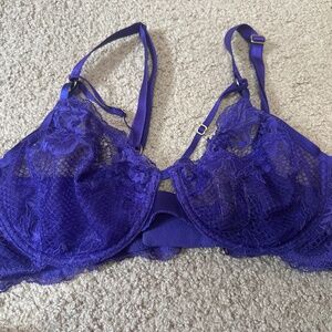 Vs bra